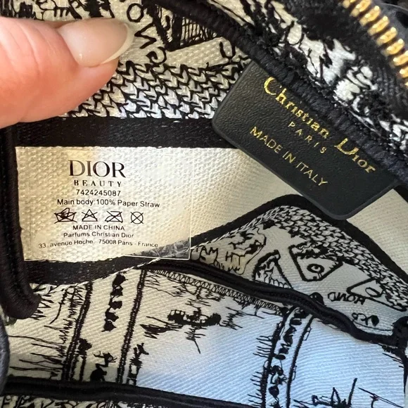 ❤️‍🔥Christian Dior GWP authentic⭐️ Embroidered Cosmetic Pouch/